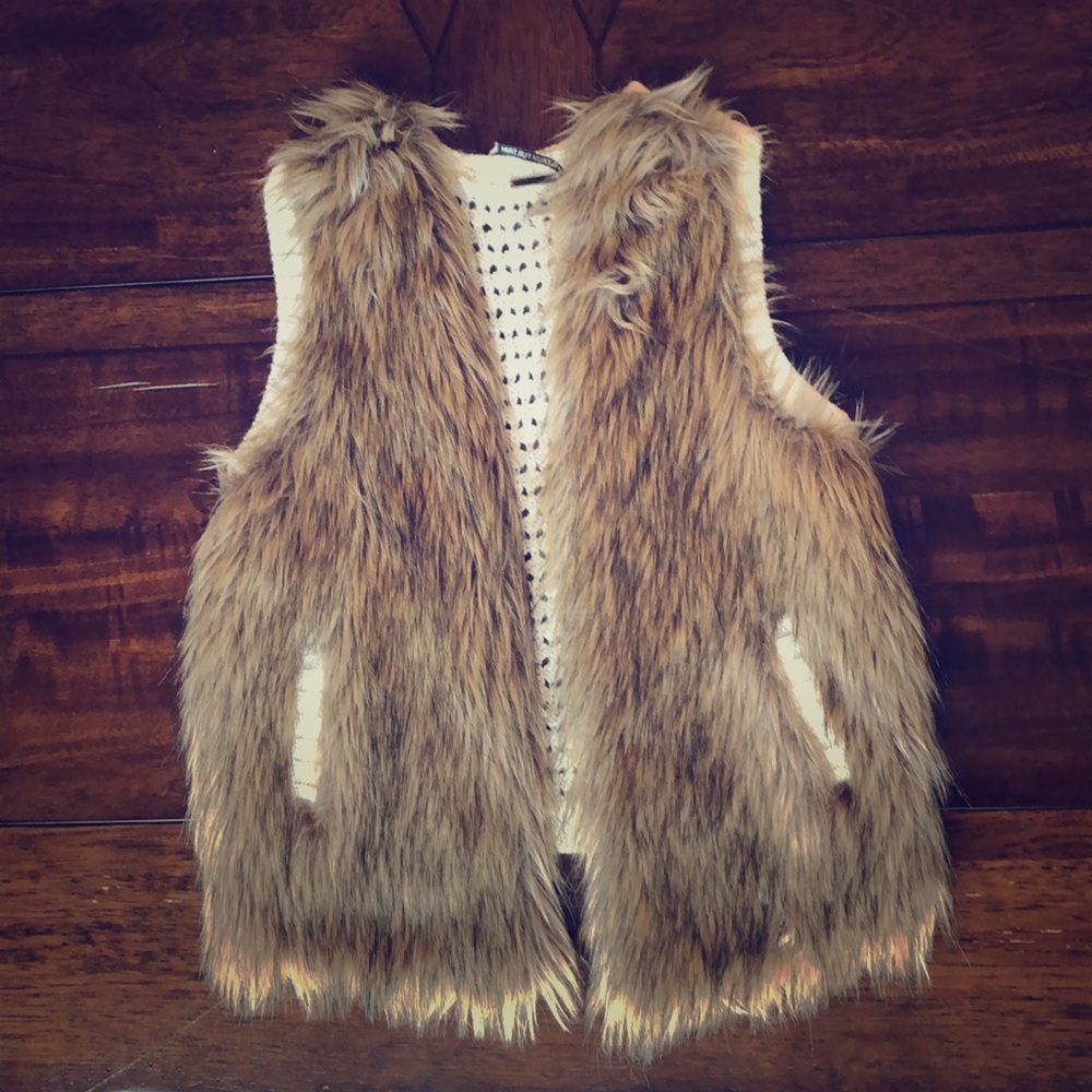 Fur & crochet vest
